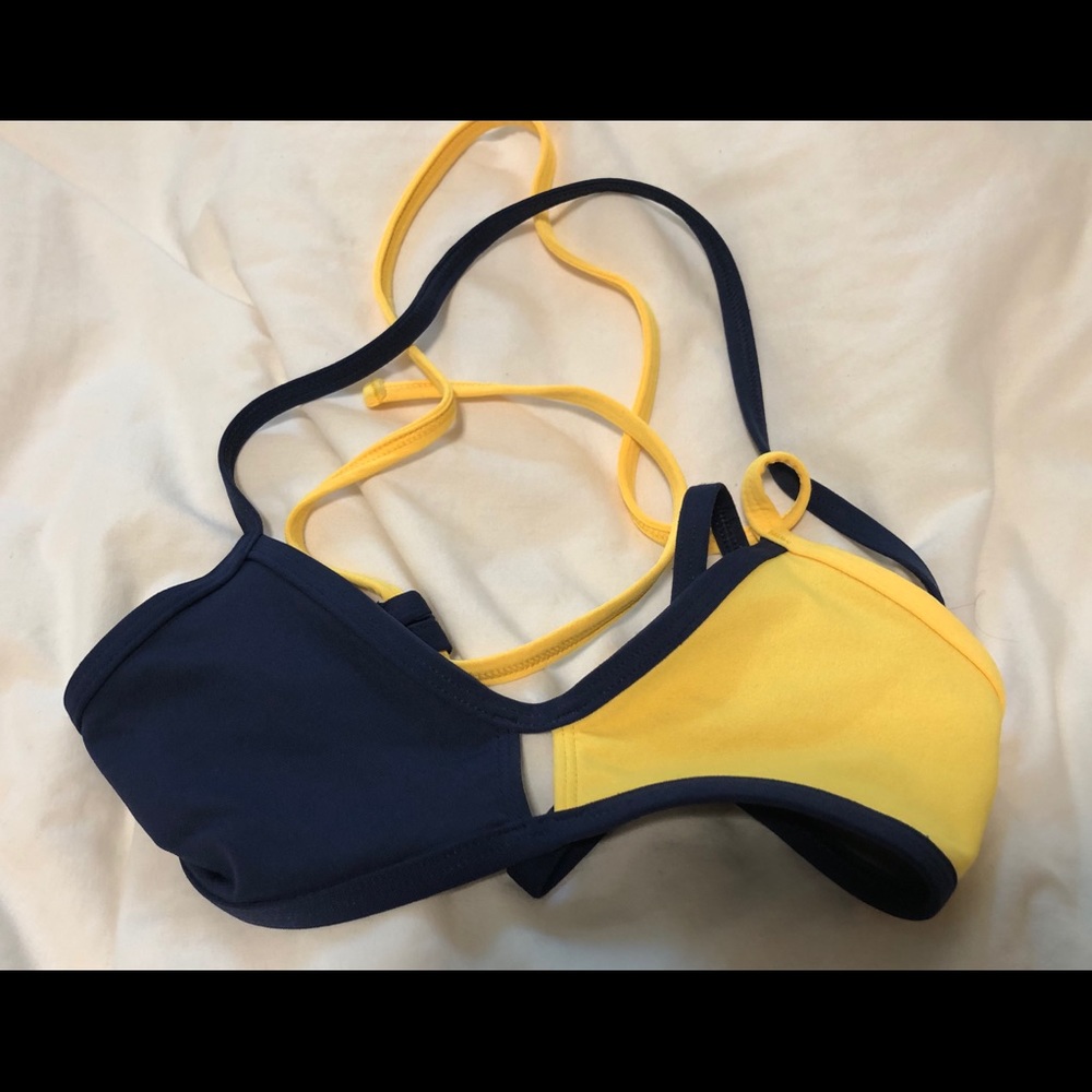 Jolyn Vent Top Size Small!